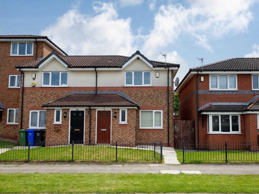 2 bed mews house to rent in Albert Road, Whitefield M45 Zoopla