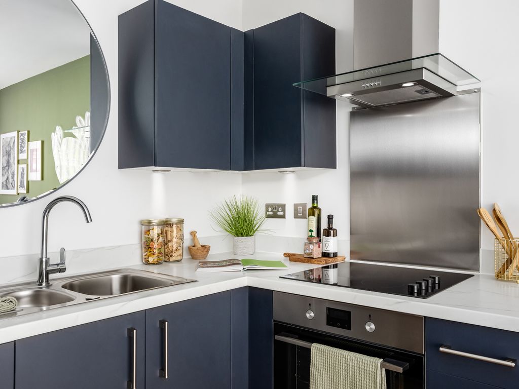 New home, 3 bed flat for sale in New Road, Rainham RM13 Zoopla