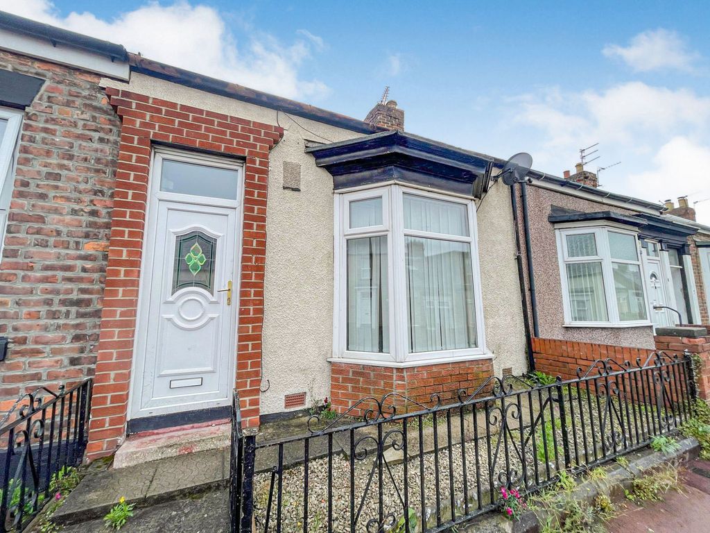 2 bed cottage for sale in Chester Terrace North, Sunderland SR4 Zoopla
