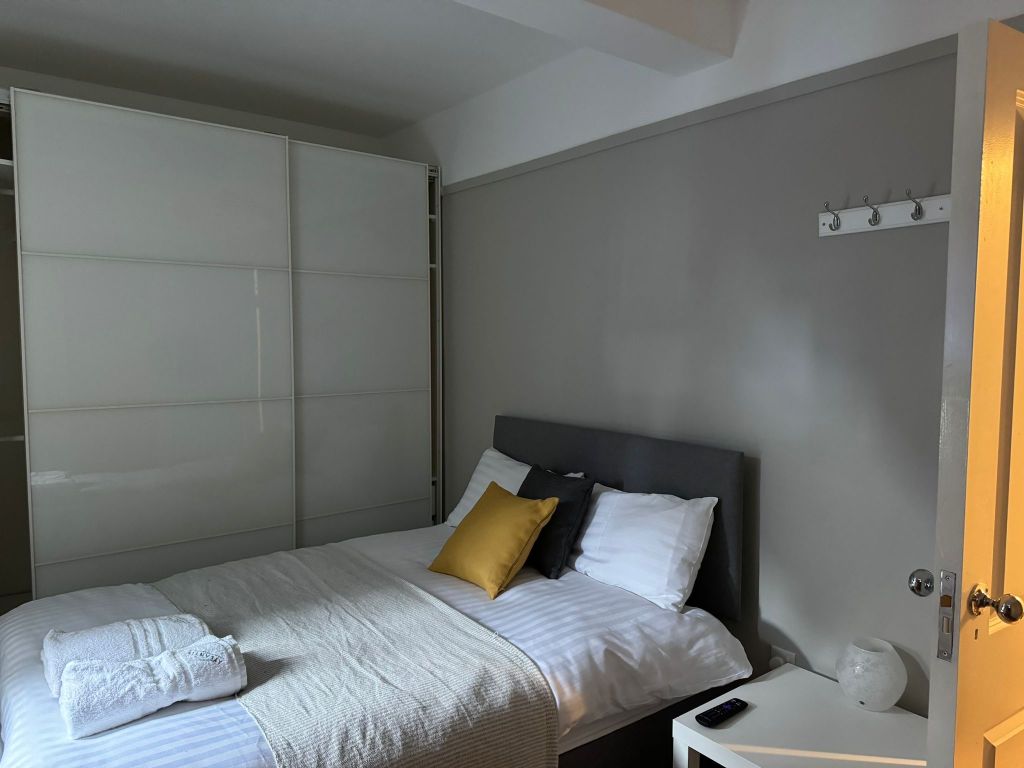 3 bed flat to rent in Primrose Hill Court, King Henrys Road, London NW3