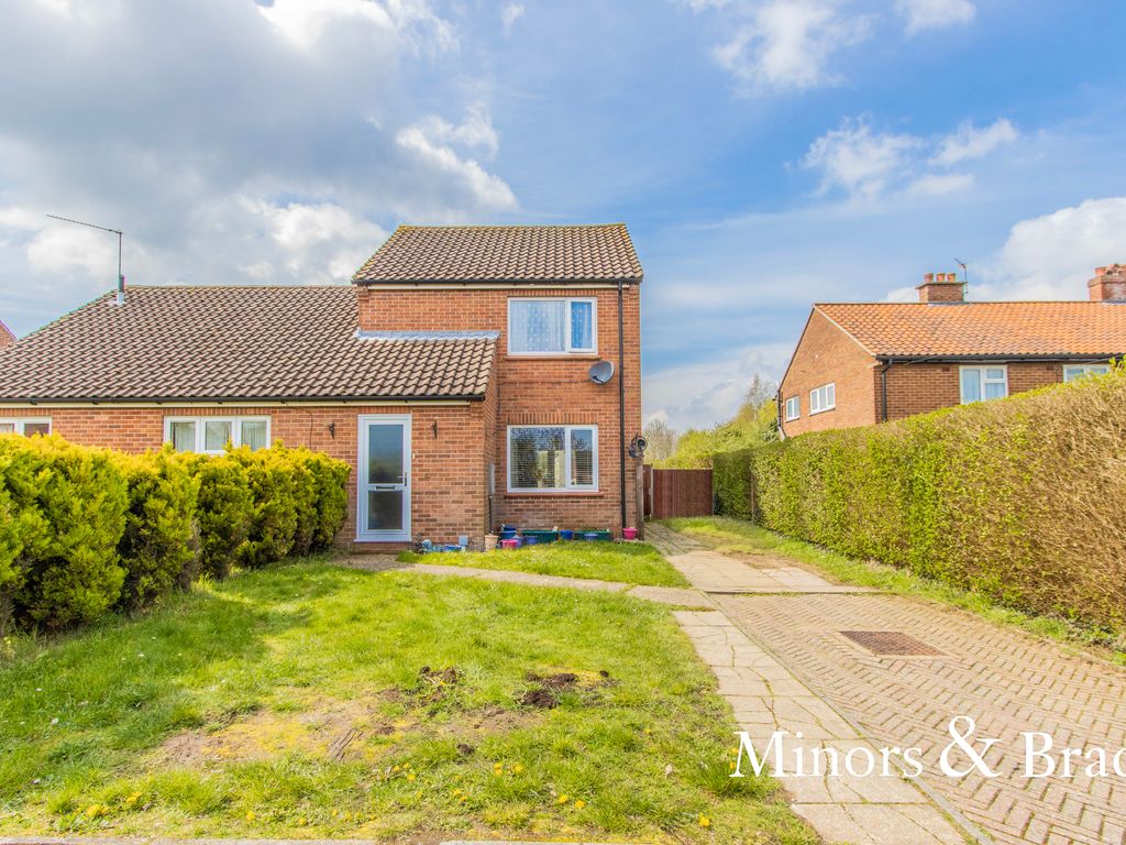 2 bed semidetached house for sale in Orchard Close, North Elmham