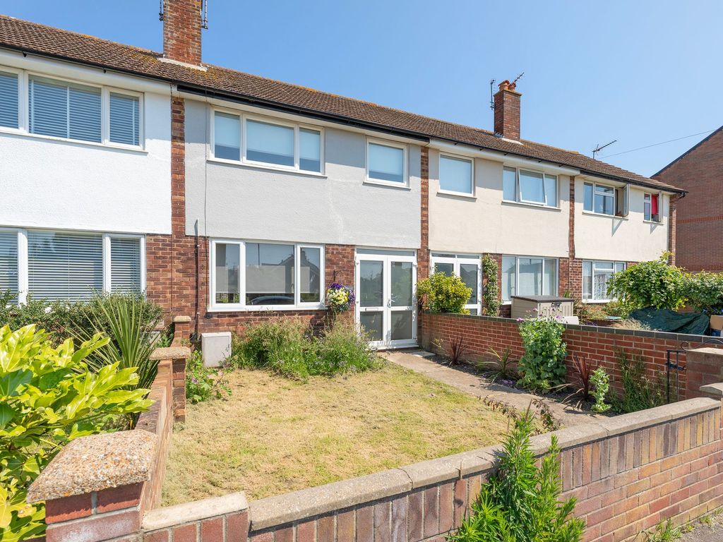 3 bed terraced house for sale in Wilson Road, Pakefield, Lowestoft NR33