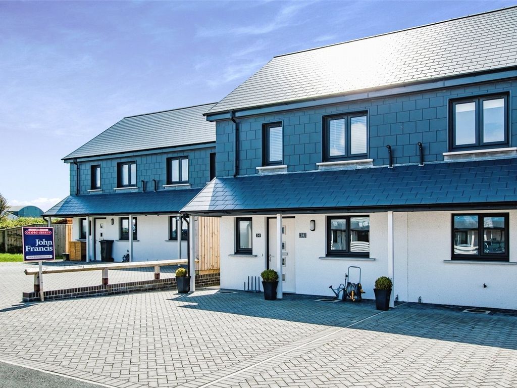 2 bed semidetached house for sale in Court, St. Davids