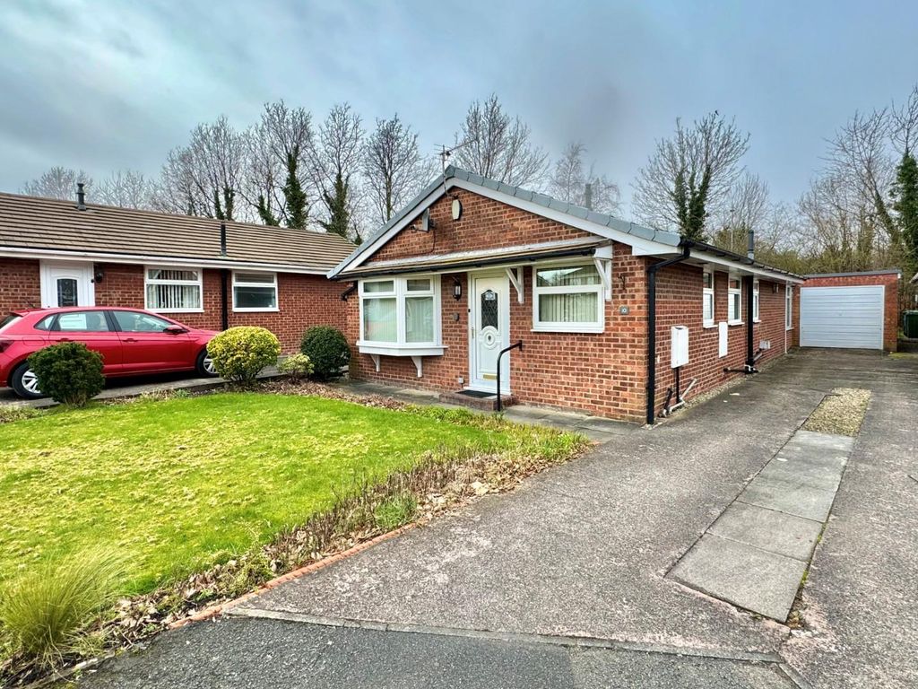3 bed detached bungalow for sale in Mayfair Close, Great Sankey