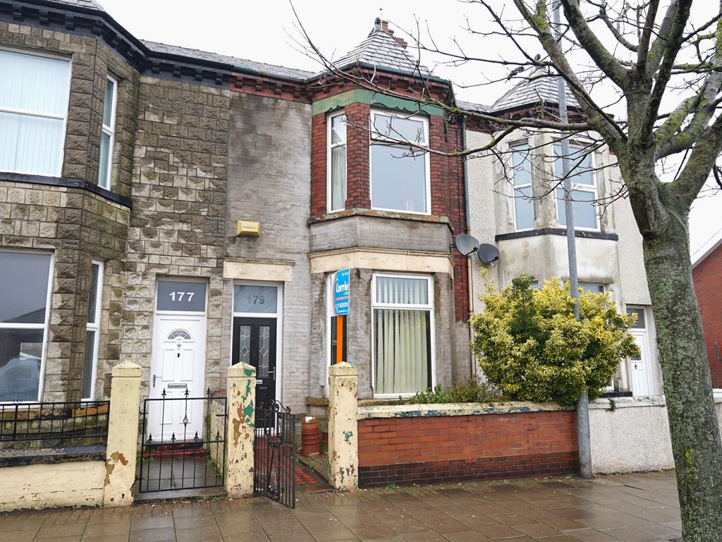 4 bed terraced house for sale in Greengate Street, BarrowInFurness