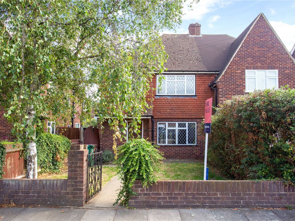 3 bed semidetached house for sale in Dorly Close, Shepperton TW17 Zoopla