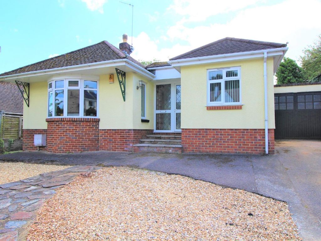 4 bed detached bungalow for sale in Southfield Avenue, Preston