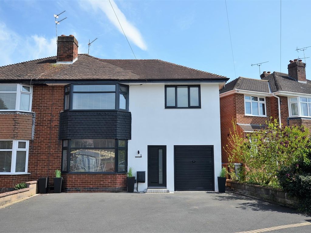 4 bed semidetached house for sale in Fairway Crescent, Allestree