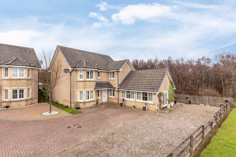 5 bed property for sale in Sir Thomas Elder Way, Kirkcaldy KY2 Zoopla