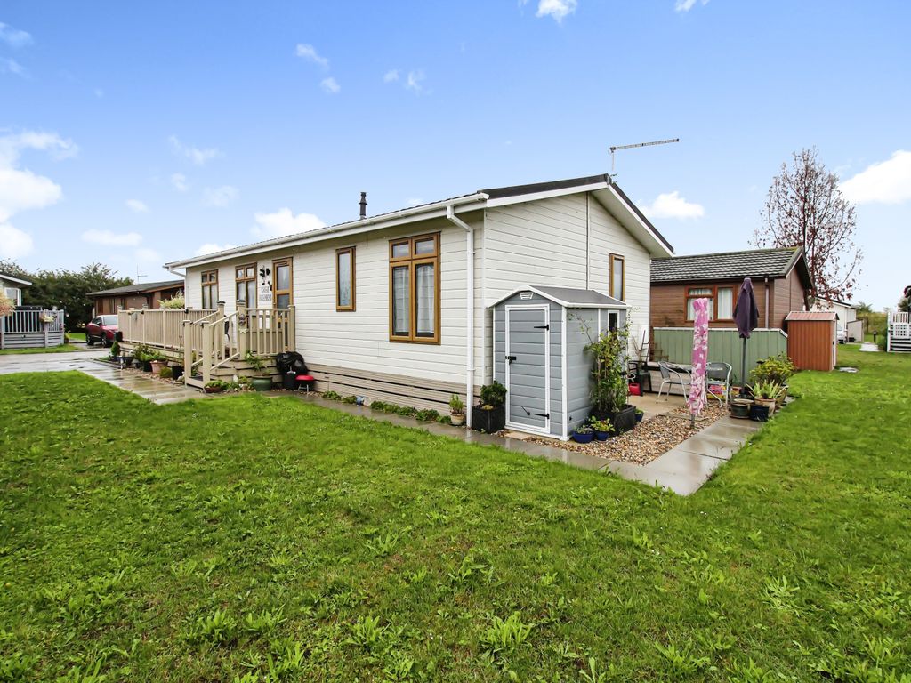 2 bed property for sale in Cambridge Road, Stretham, Ely