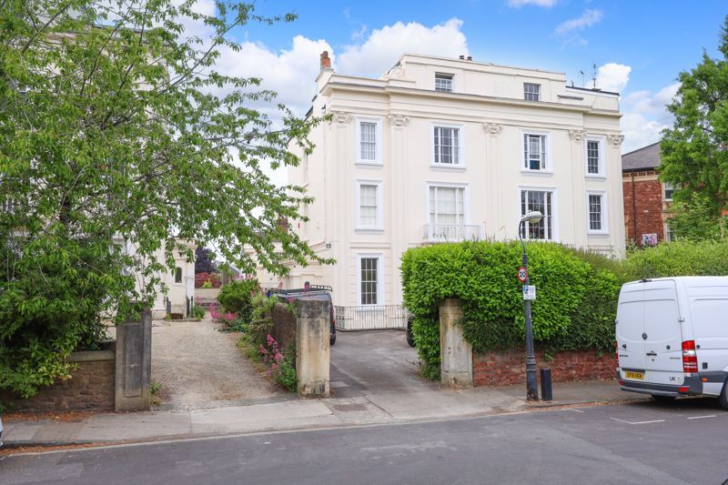 3 bed flat for sale in Oakfield Road, Clifton, Bristol BS8 Zoopla