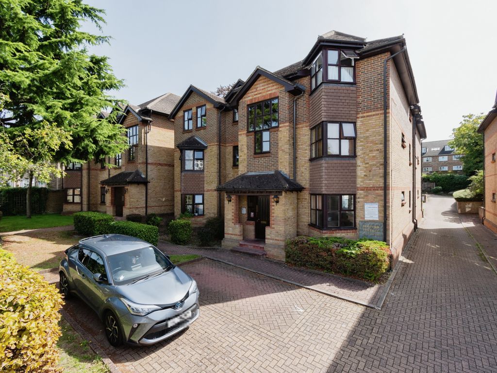 2 bed flat for sale in Cedar Road, Sutton SM2, £290,000 Zoopla