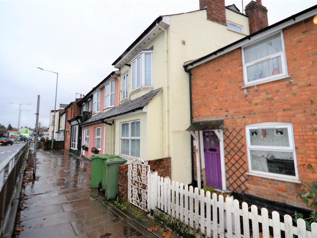 1 bed flat to rent in Wendover Road, Aylesbury HP21, £775 pcm Zoopla