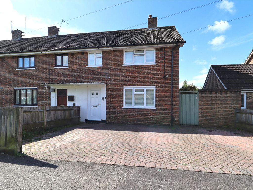 3 bed end terrace house for sale in Woking, Surrey GU22, £550,000 Zoopla