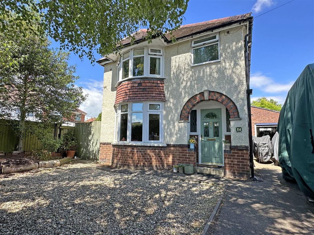 3 bed detached house for sale in Rydal Road, Longlevens, Gloucester GL2