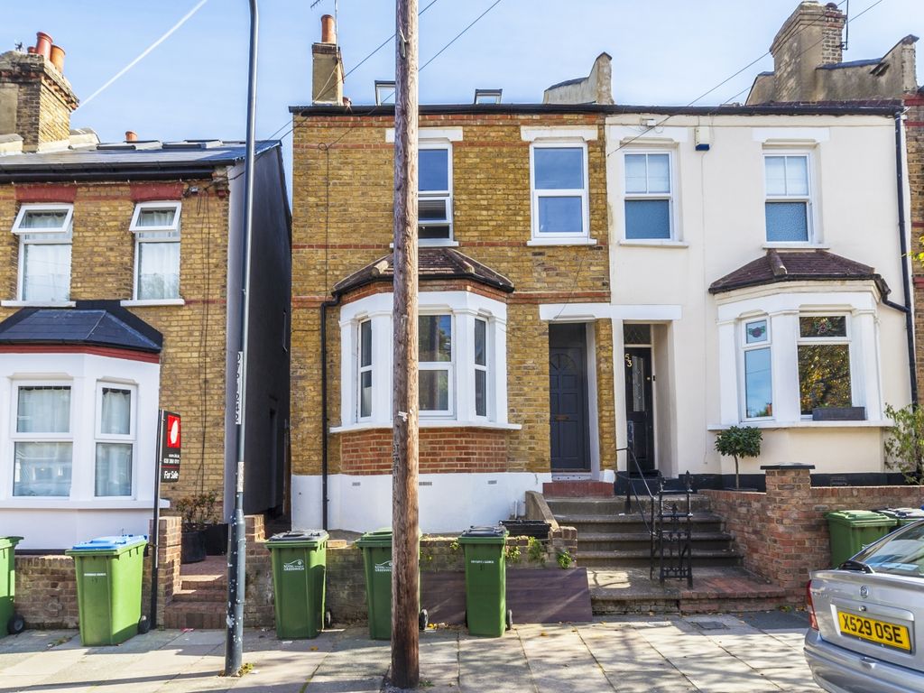 Roydene Road, London SE18  