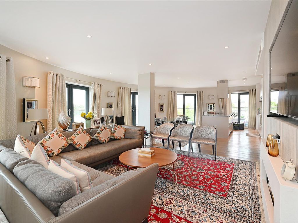 Milliner House, Hortensia Road, Chelsea SW10