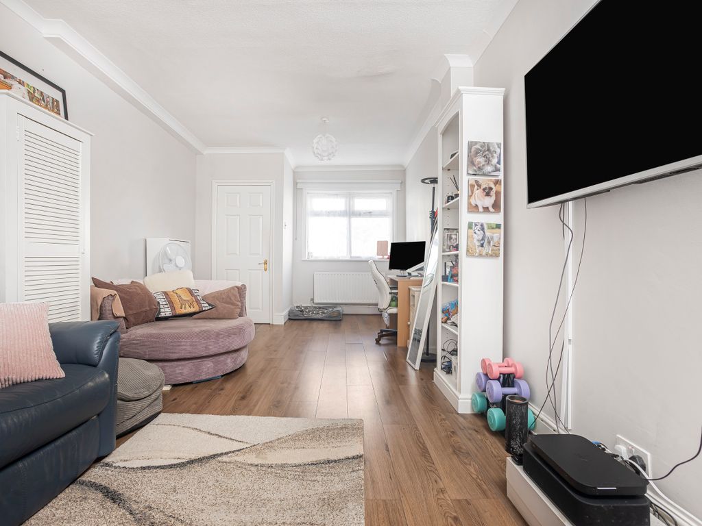 2 bed terraced house for sale in Parker Road, Croydon CR0, £325,000