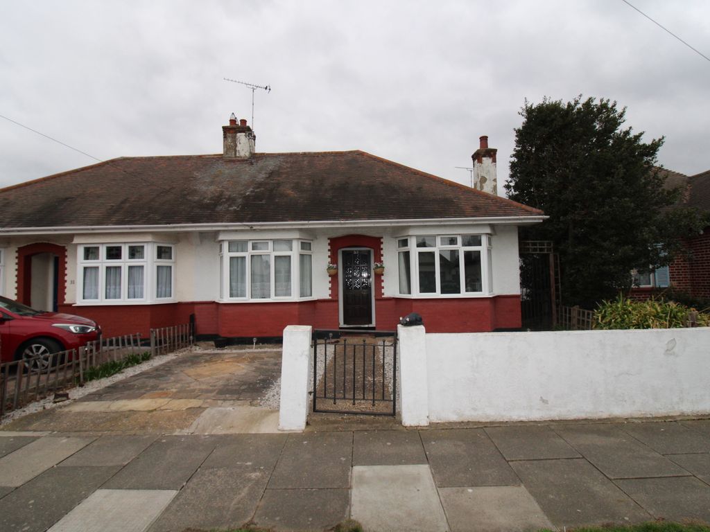 3 bed semidetached bungalow for sale in Stuart Road, SouthendOnSea