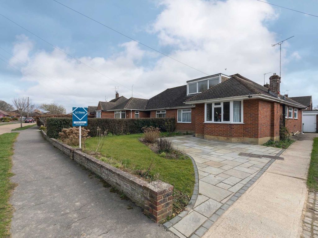 3 bed semidetached house for sale in Cootes Avenue, Horsham RH12 Zoopla