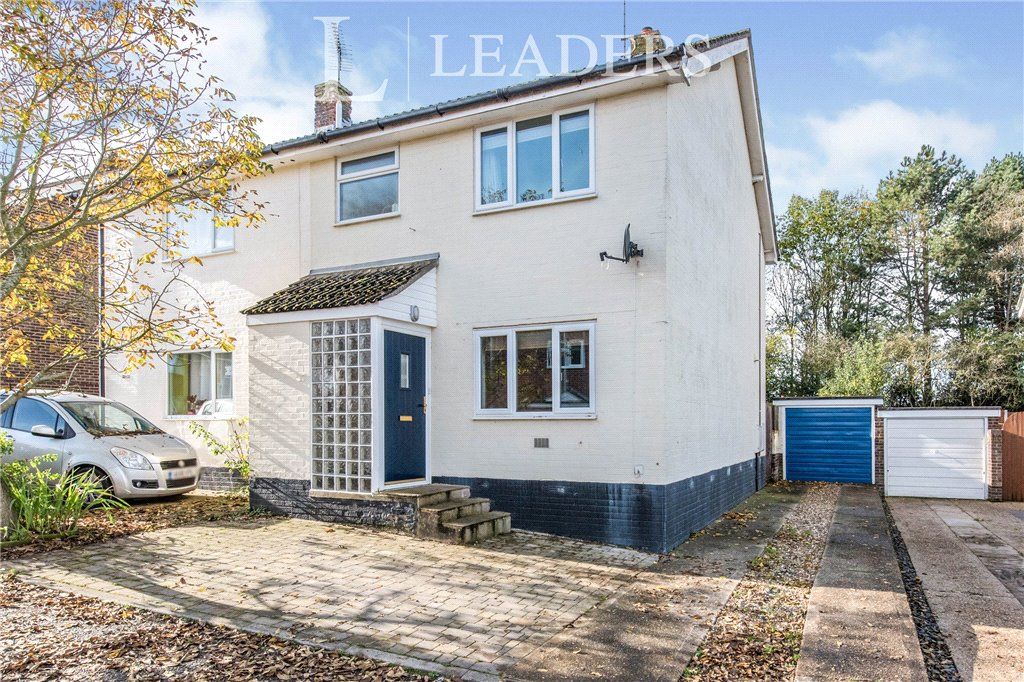 3 bed semidetached house for sale in Covell Close, Bury St. Edmunds