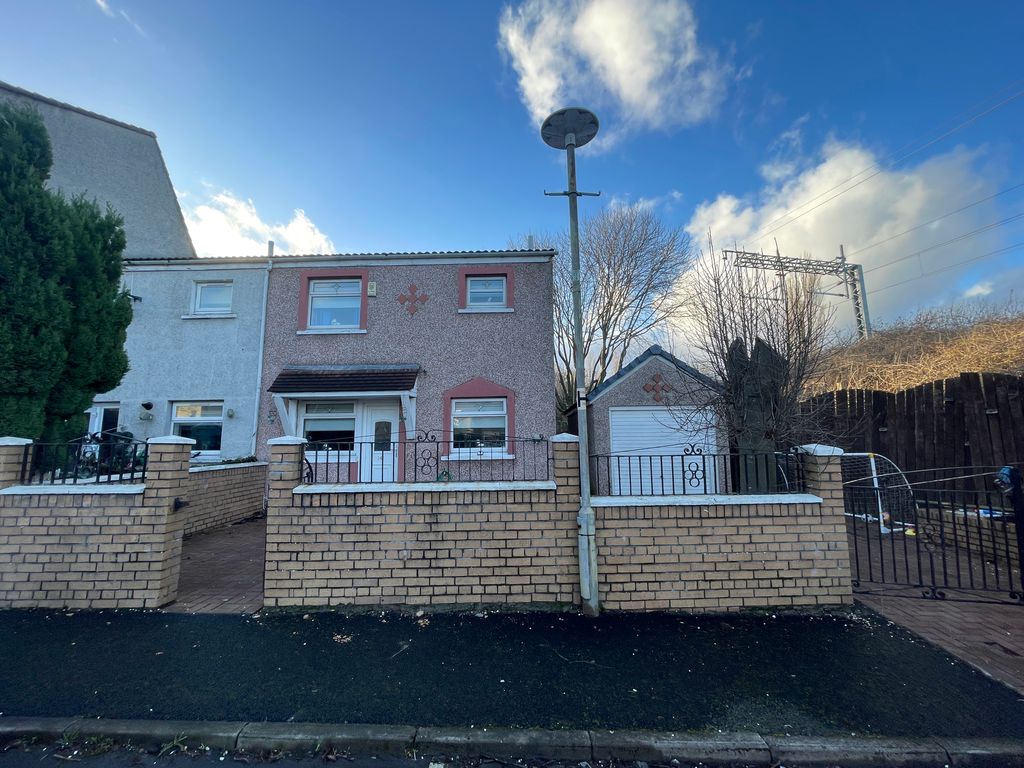 2 bed end terrace house for sale in Dundyvan Road, Coatbridge ML5, £