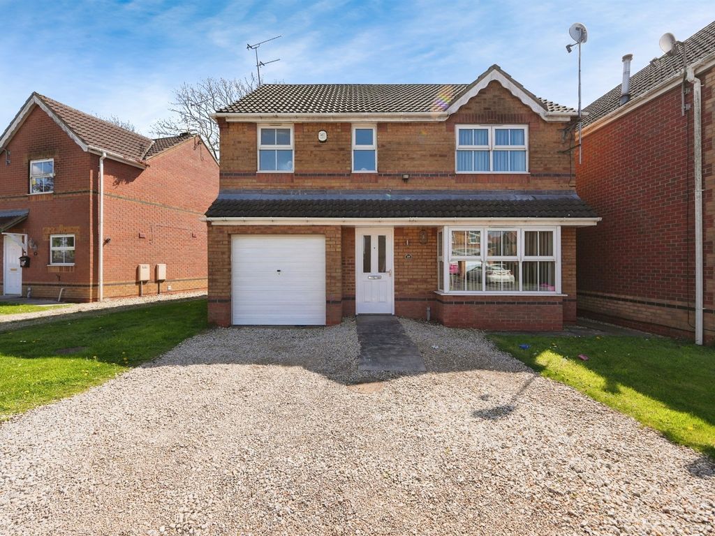 4 bed detached house for sale in Roman Way, Scunthorpe DN17, £215,000 Zoopla