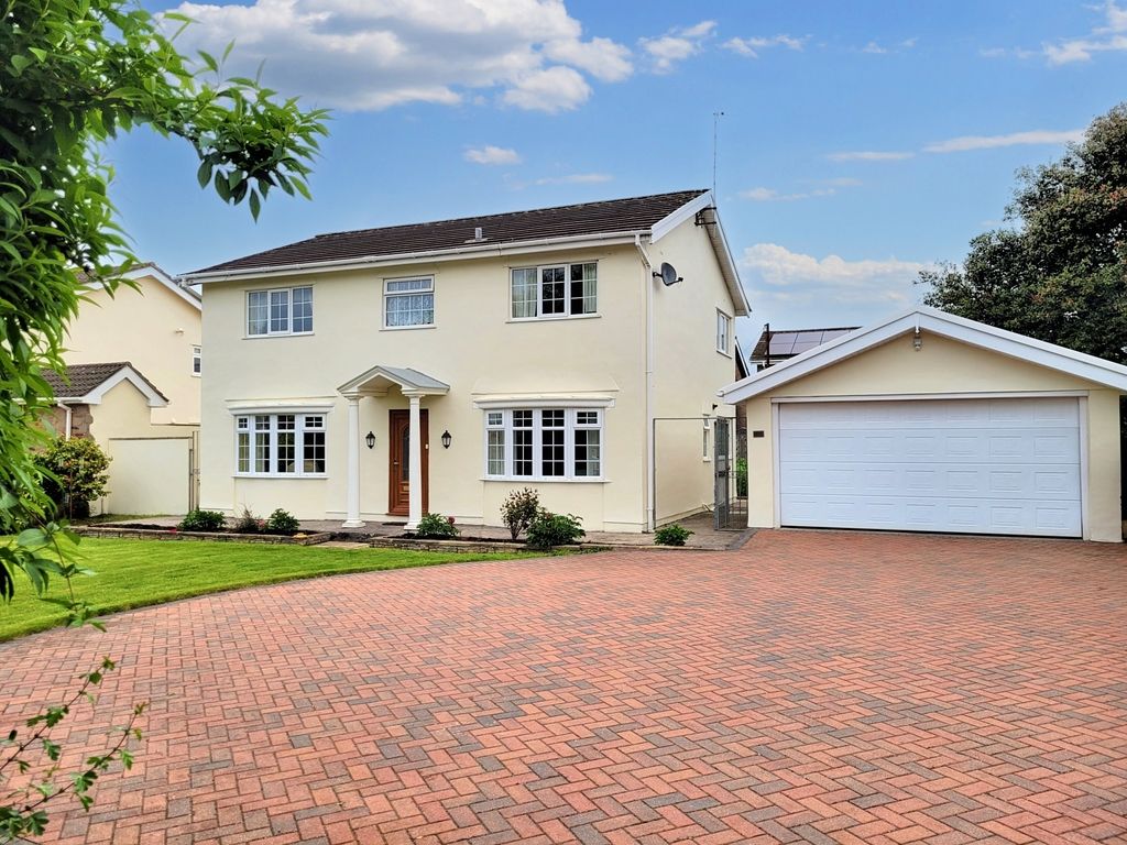4 bed detached house for sale in Newton Nottage Road, Newton, Porthcawl