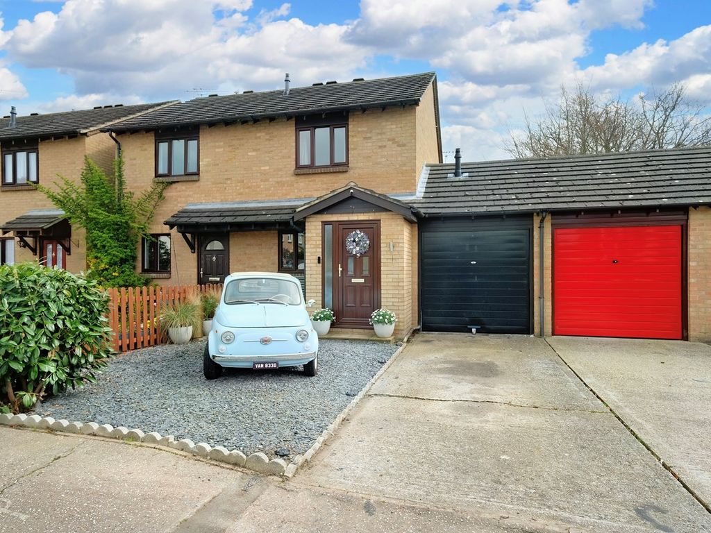 2 bed semidetached house for sale in Bonington Chase, Springfield