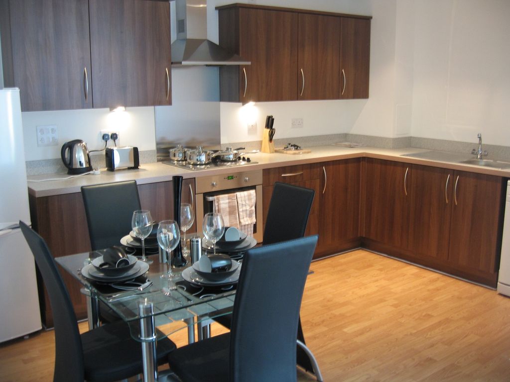 2 bed flat to rent in Firestone House, Clayponds Lane, Brentford TW8