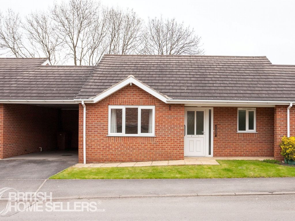2 bed bungalow for sale in High Street, Ossett, West Yorkshire WF5 Zoopla