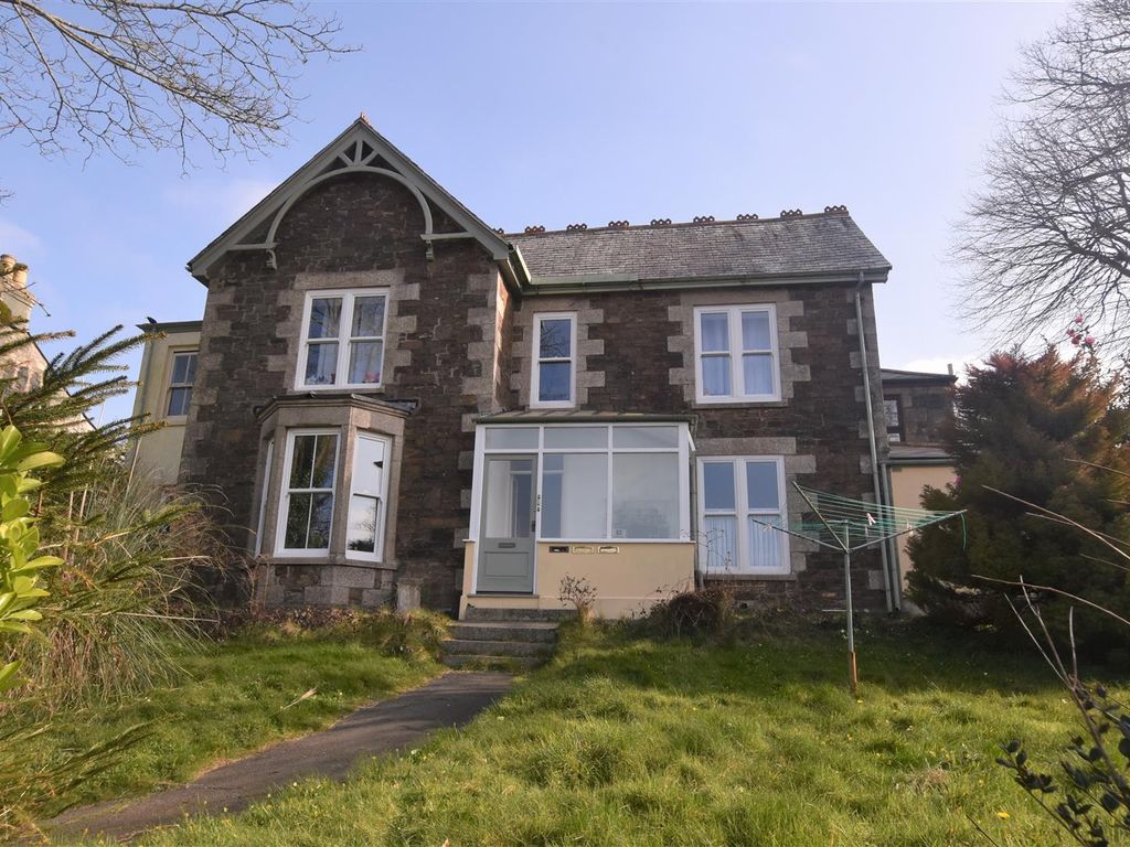 5 bed property for sale in Clinton Road, Redruth TR15, £395,000 Zoopla