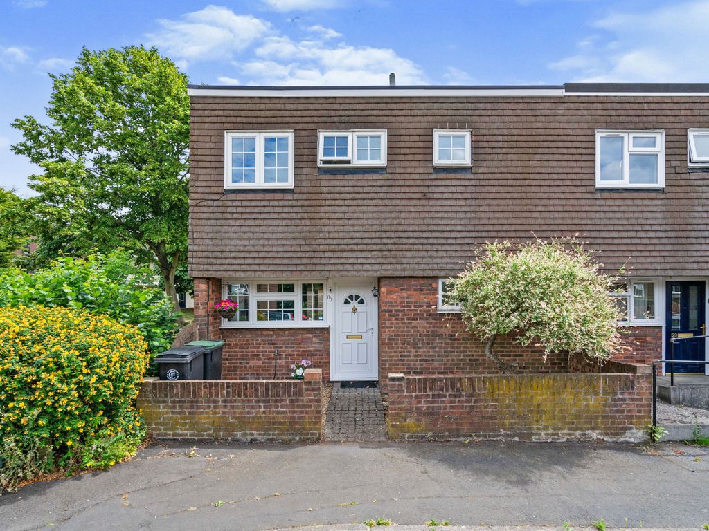 3 bed end terrace house for sale in Amwell Court, Waltham Abbey EN9