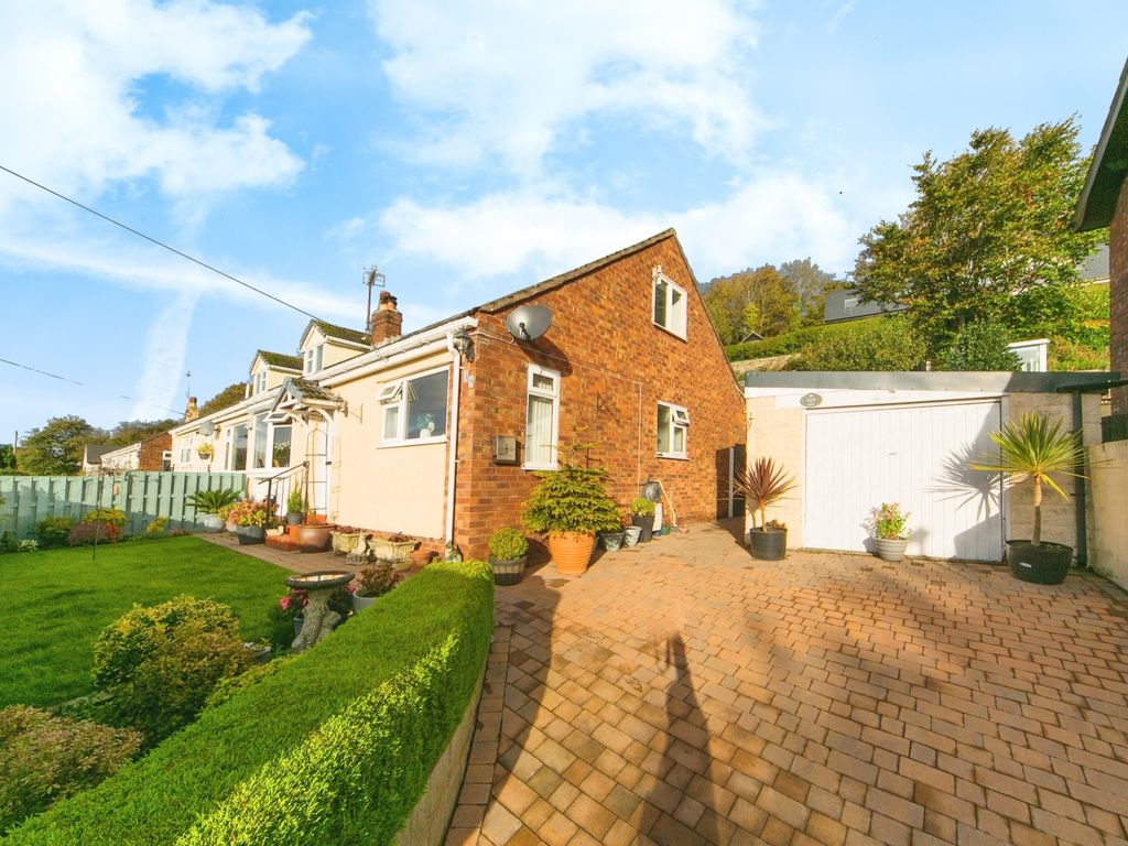 2 bed bungalow for sale in Tan Y Fron, Deganwy, Conwy LL31, £260,000