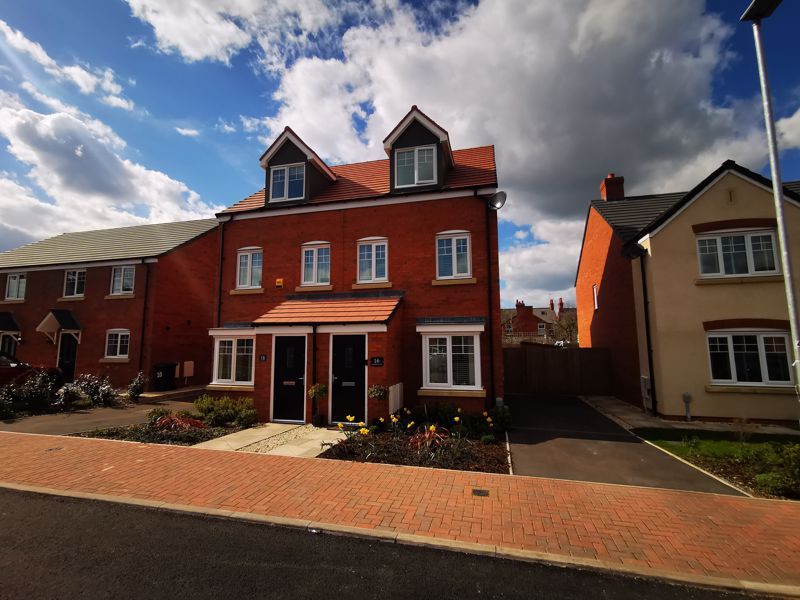 3 bed semidetached house for sale in Stourbridge, Off Bowling Green