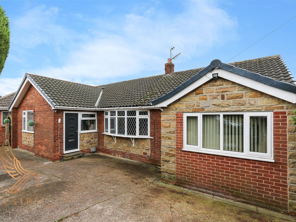 3 bed bungalow for sale in Burntwood Bank, Hemsworth, Pontefract WF9, £