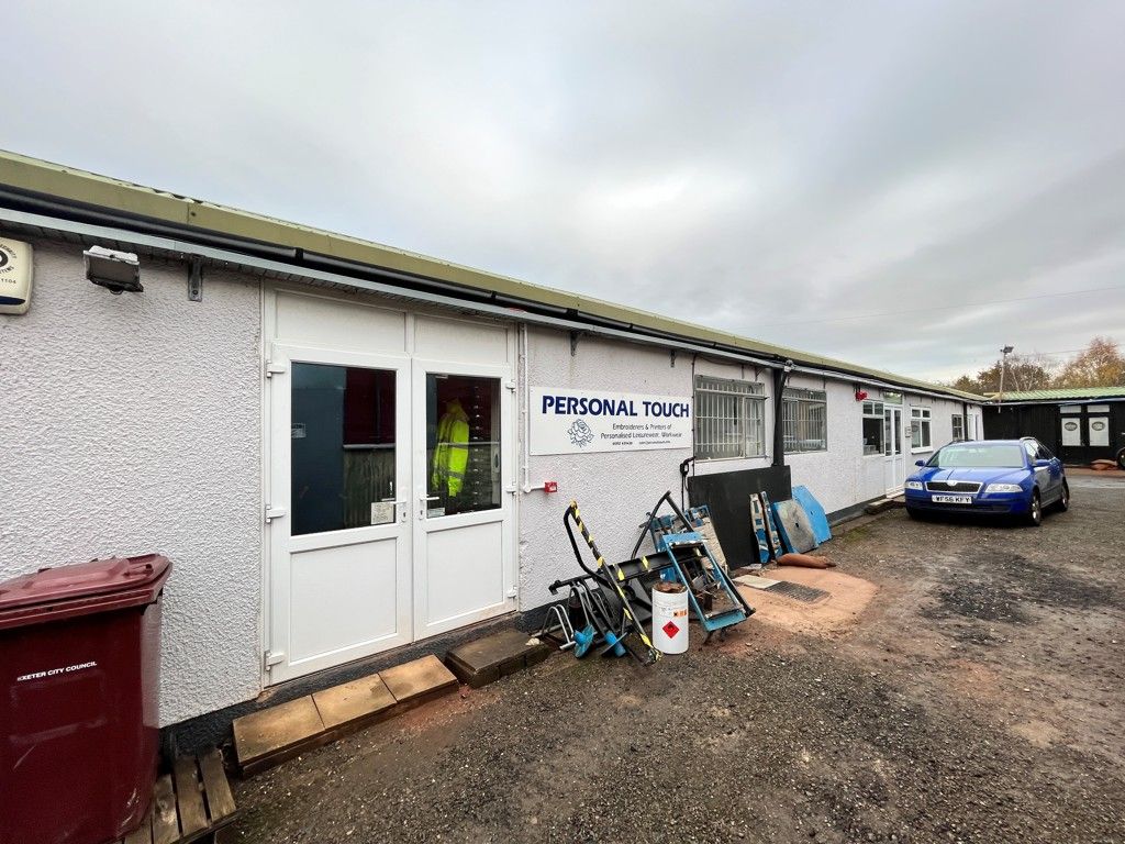 Industrial to let in Unit 7, Bakers Yard, Alphinbrook Road, Marsh