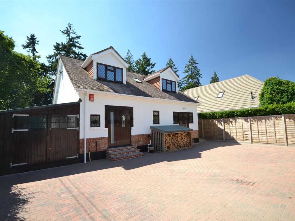 5 bed detached house for sale in Manor Road, Verwood BH31 Zoopla