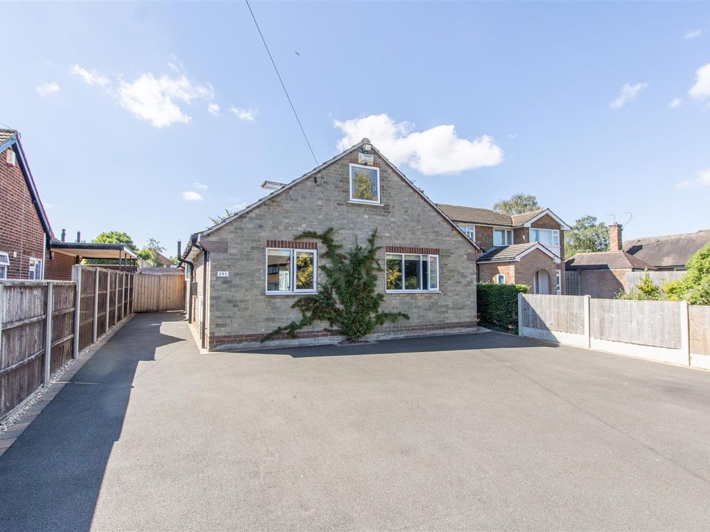 3 bed detached bungalow for sale in Main Street, Calverton, Nottingham