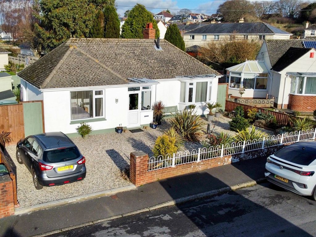 2 bed bungalow for sale in Lyndale Road, Kingsteignton, Newton Abbot
