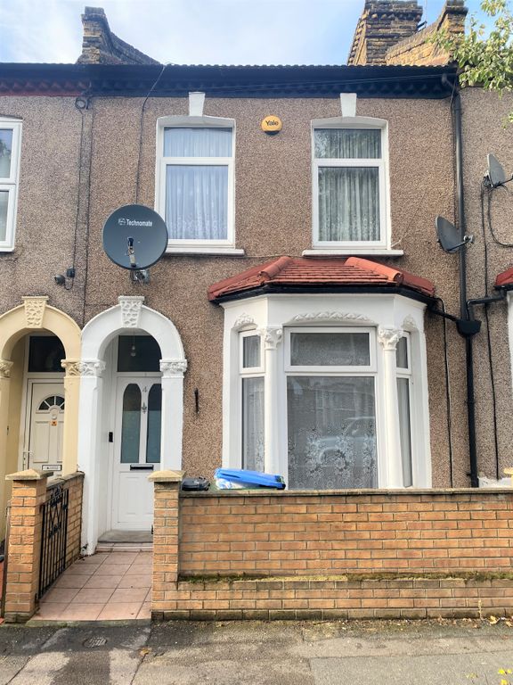 4 bed terraced house to rent in Ranelagh Road, Leytonstone, Lodnon E11