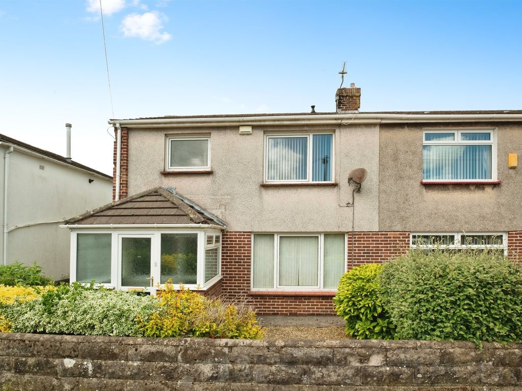 3 bed semidetached house for sale in Vale View, Sarn, Bridgend CF32, £