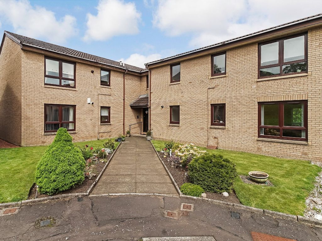 2 bed flat for sale in South Park Drive, Paisley, Renfrewshire PA2, £