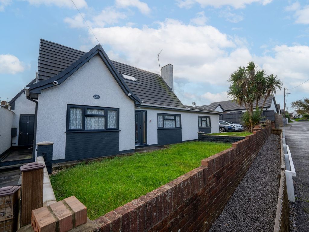 3 bed detached bungalow for sale in Caroline Avenue, North Cornelly, Bridgend, 4 CF33, £280,000