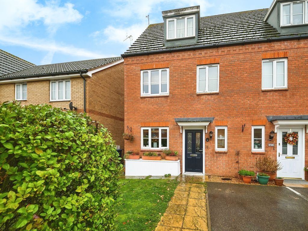3 bed semidetached house for sale in Copperfields, Wisbech