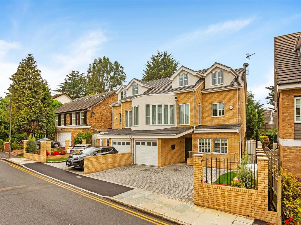 6 bed semidetached house for sale in Lincoln Avenue, London SW19, £