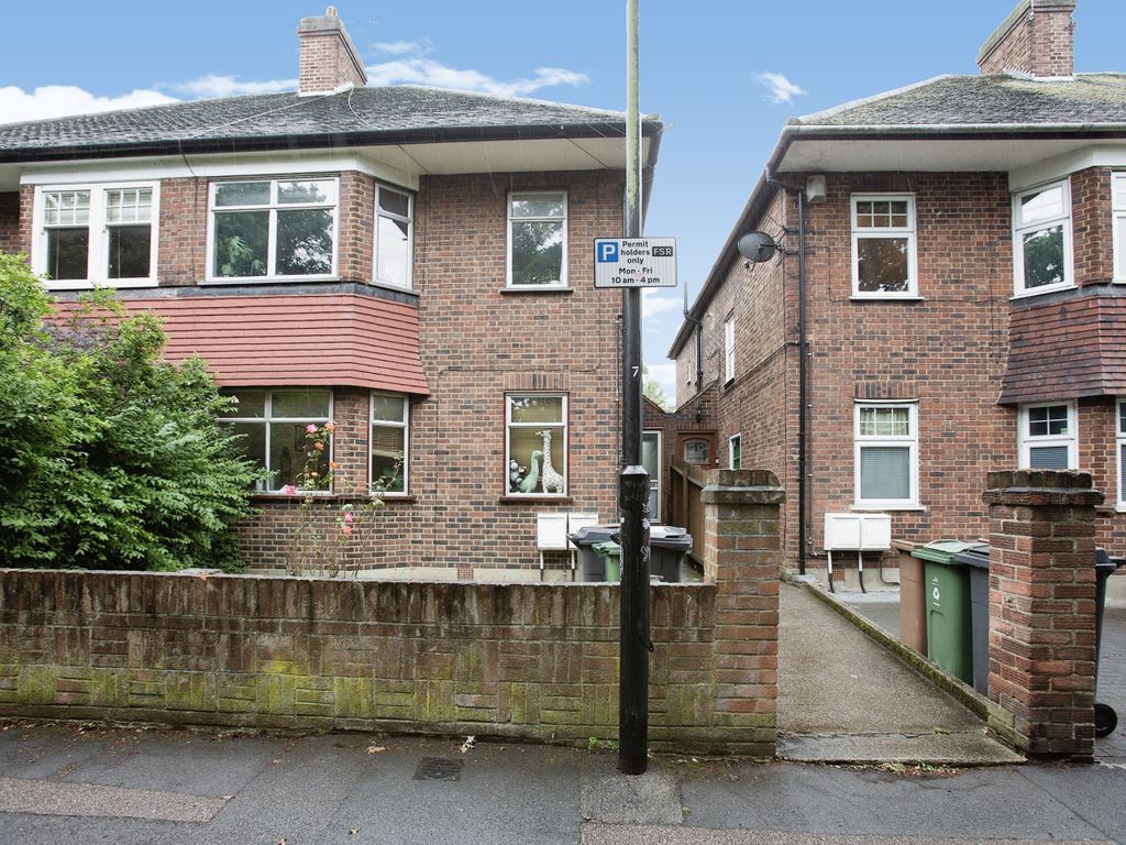 2 bed flat to rent in Avenue, Walthamstow, London E17 Zoopla
