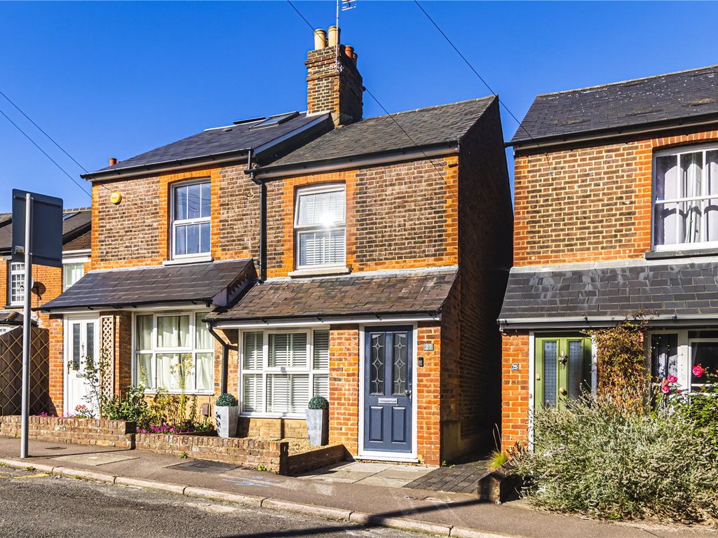 2 bed semidetached house for sale in Storey Street, Apsley, Hemel