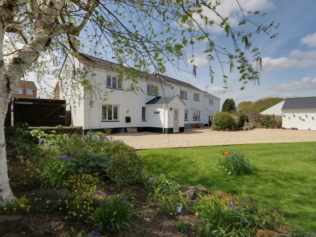 4 bed detached house for sale in Beech Way, Bream, Lydney