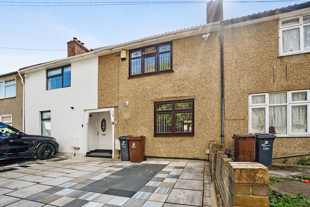 2 bed terraced house for sale in Vincent Road, Dagenham RM9, £350,000